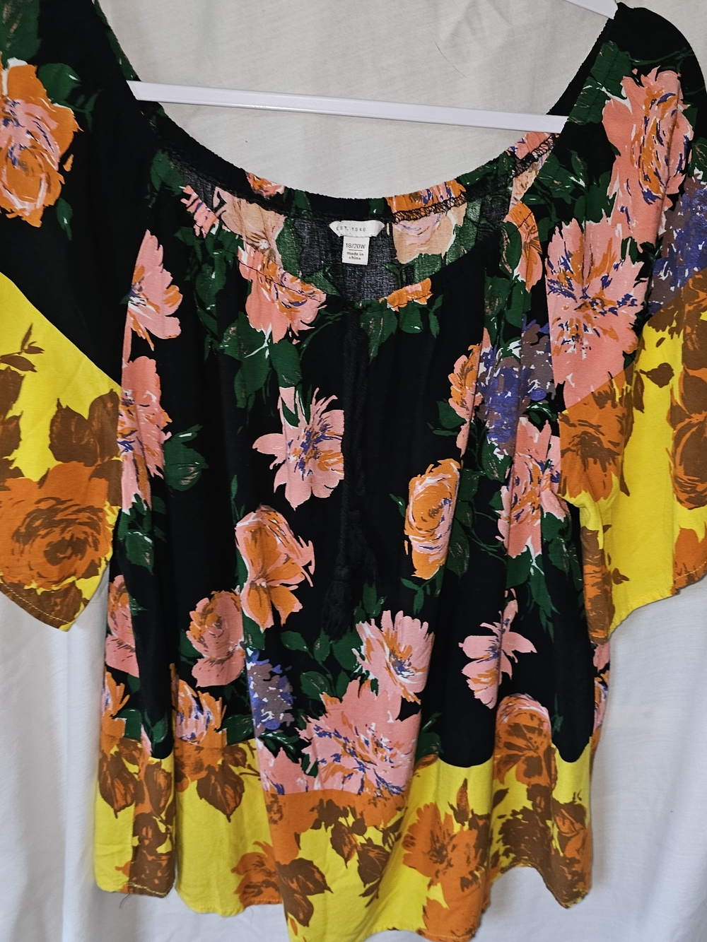 Off-Shoulder Floral Blouse in Black and Yellow